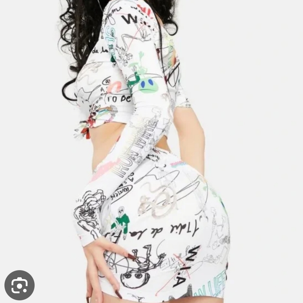 W.I.A graffiti spot Convertible top & mini skirt set